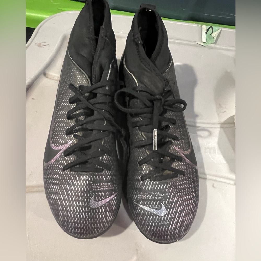 Girls soccer cleats